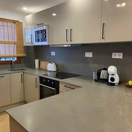 Luxury Apartment- Magnificent View דירה *