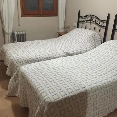 Luxury Apartment- Magnificent View * Pego